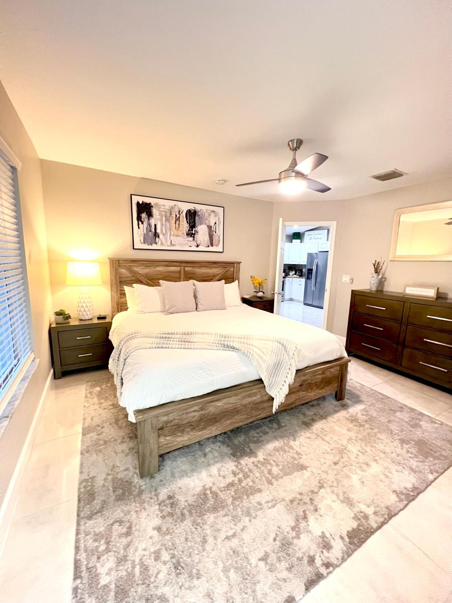 Spacious Home Near Downtown & The Beach Delray Beach Esterno foto